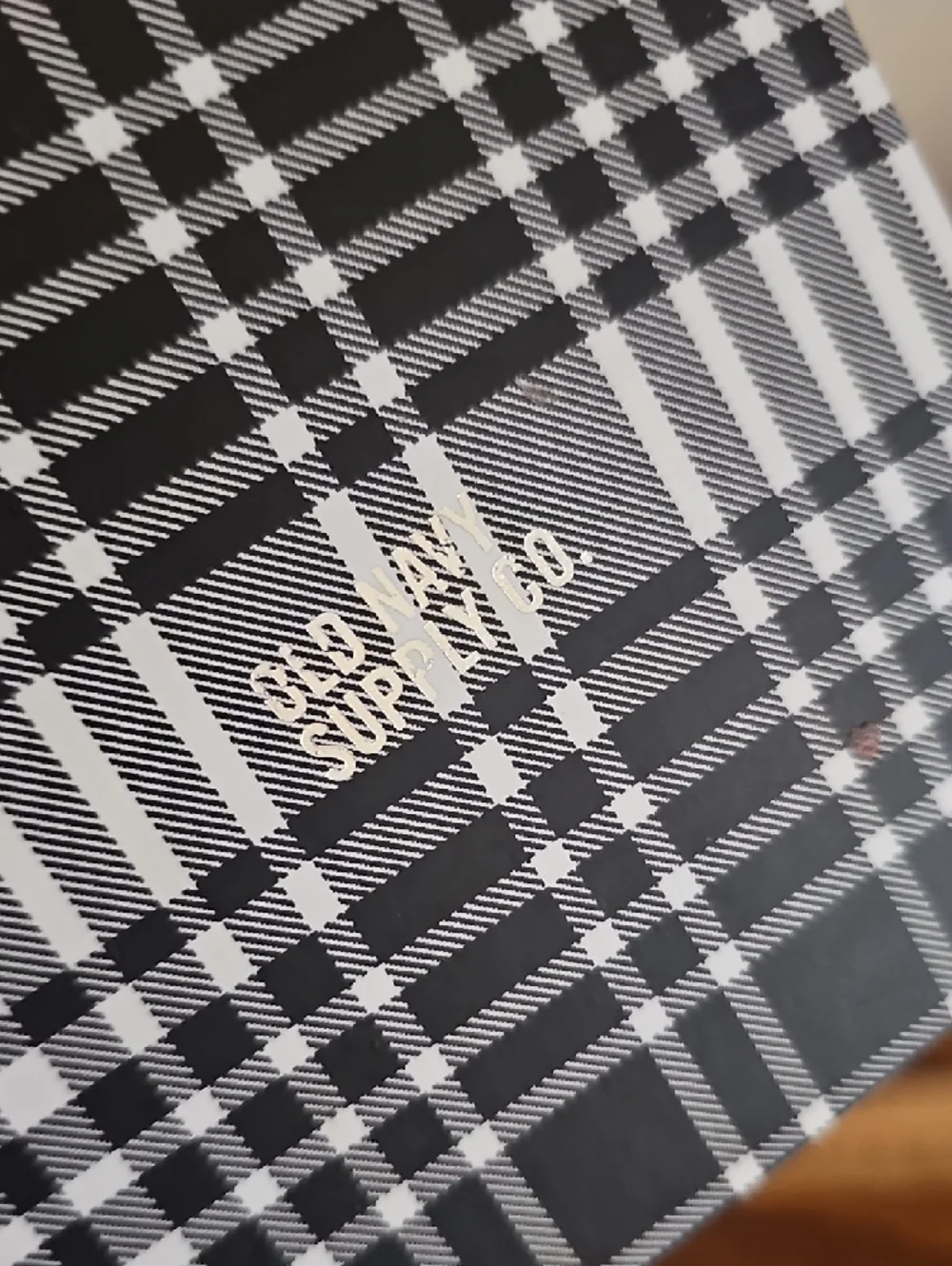Old NavySupply Co. Plaid Black and White Wine Gift Box